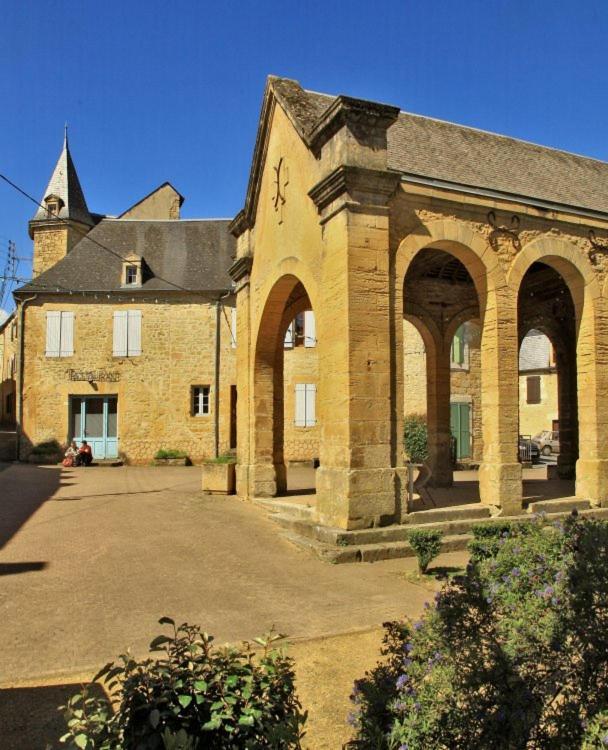Petite Maison En Pierre Au Coeur Du Perigord Noir Salignac Eyvigues Екстериор снимка